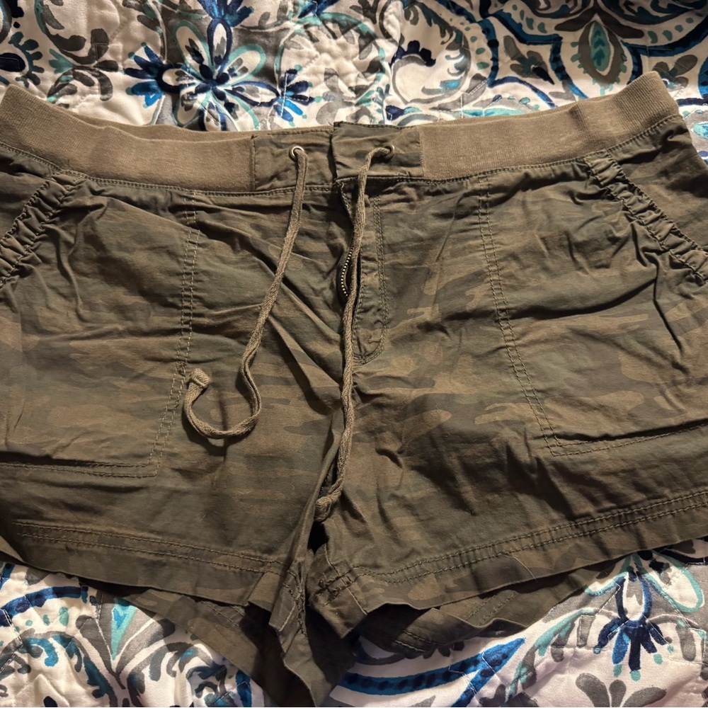 Olive Green Camo Women's Shorts